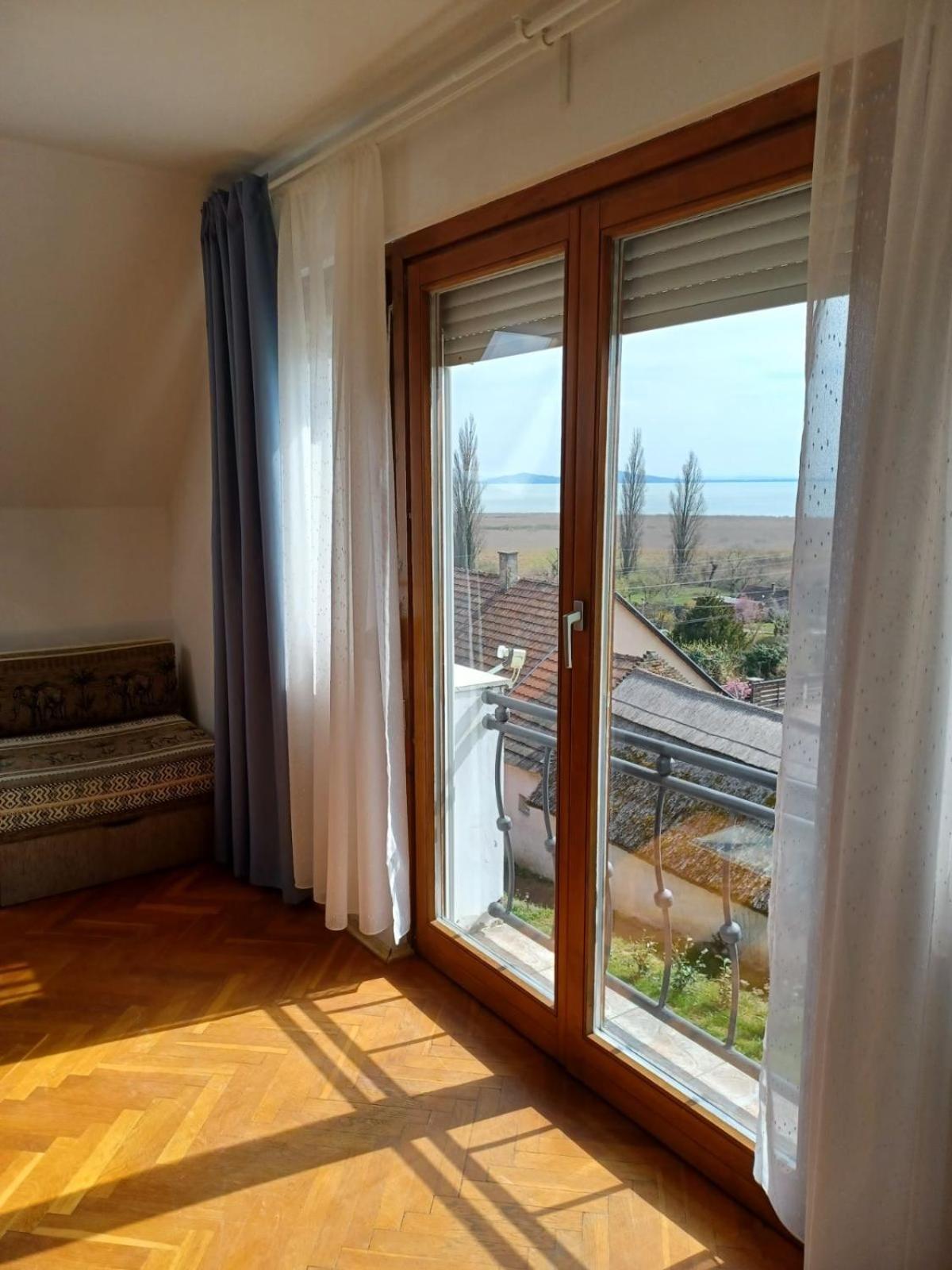 Szigligeti Panorama Apartmanhaz Экстерьер фото