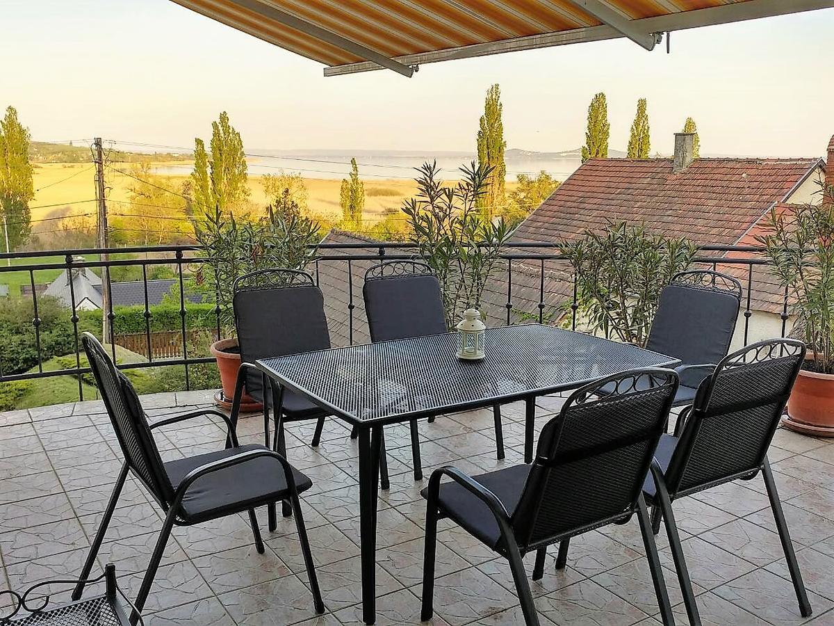 Szigligeti Panorama Apartmanhaz Экстерьер фото